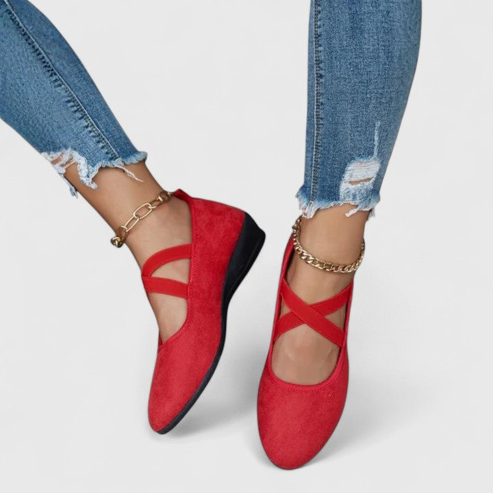 Women’s Shoes with Cross Straps and Elastic Upper Strap