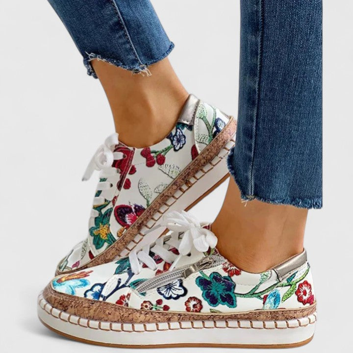 Women’s Shoes with Lace-Up Closure and Side Zipper