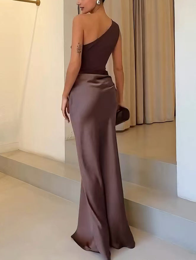 Women’s Maxi Dress with One-Shoulder Neckline and Pleated Waist