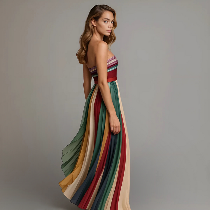 Women’s Maxi Dress with Strapless Neckline and Pleated Skirt