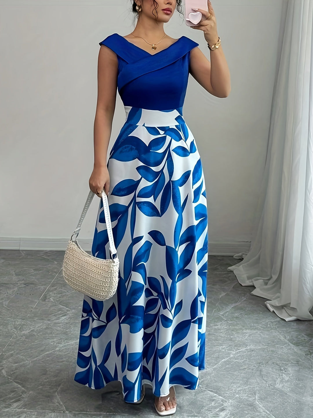 Women’s Maxi Dress with V-Neckline and A-Line Skirt