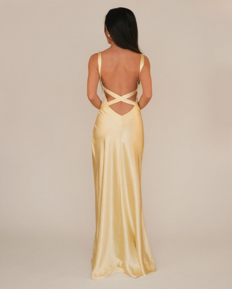 Women’s Maxi Dress with V-Neckline and Open Back