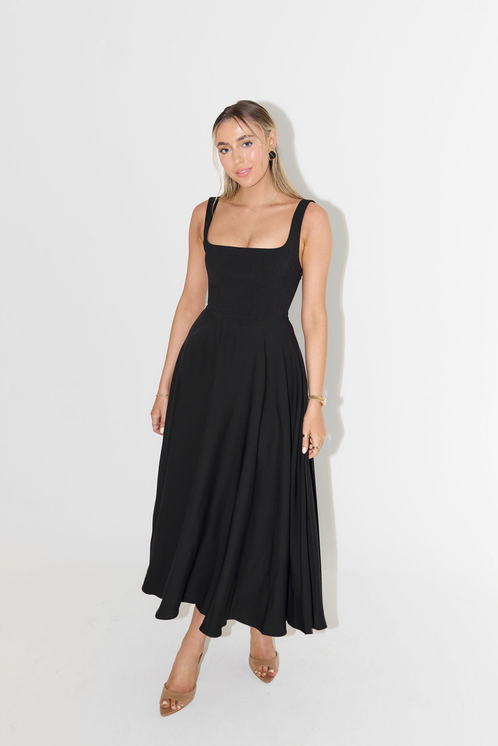 Women’s Midi Dress with Square Neckline and Sleeveless
