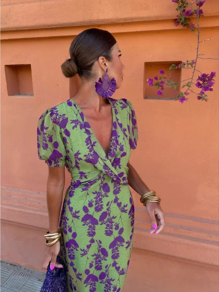 Women’s Midi Dress with V-Neckline and Short Sleeves