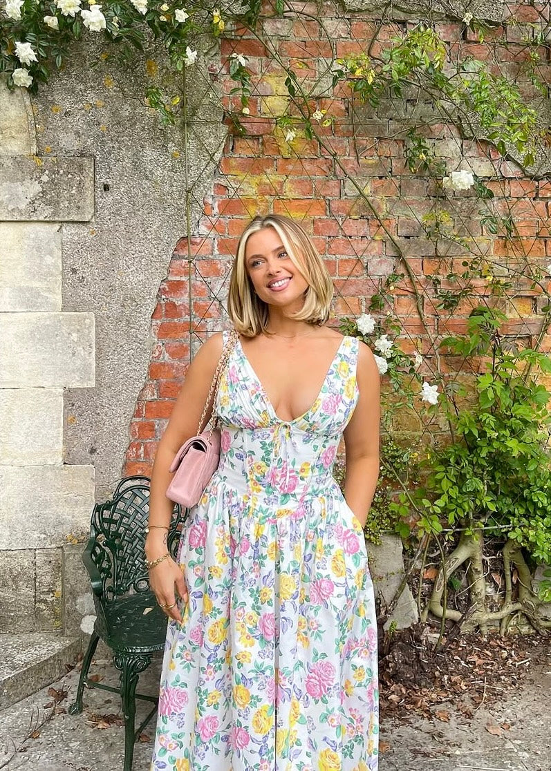 Women’s Midi Dress with V-Neckline and Side Pockets
